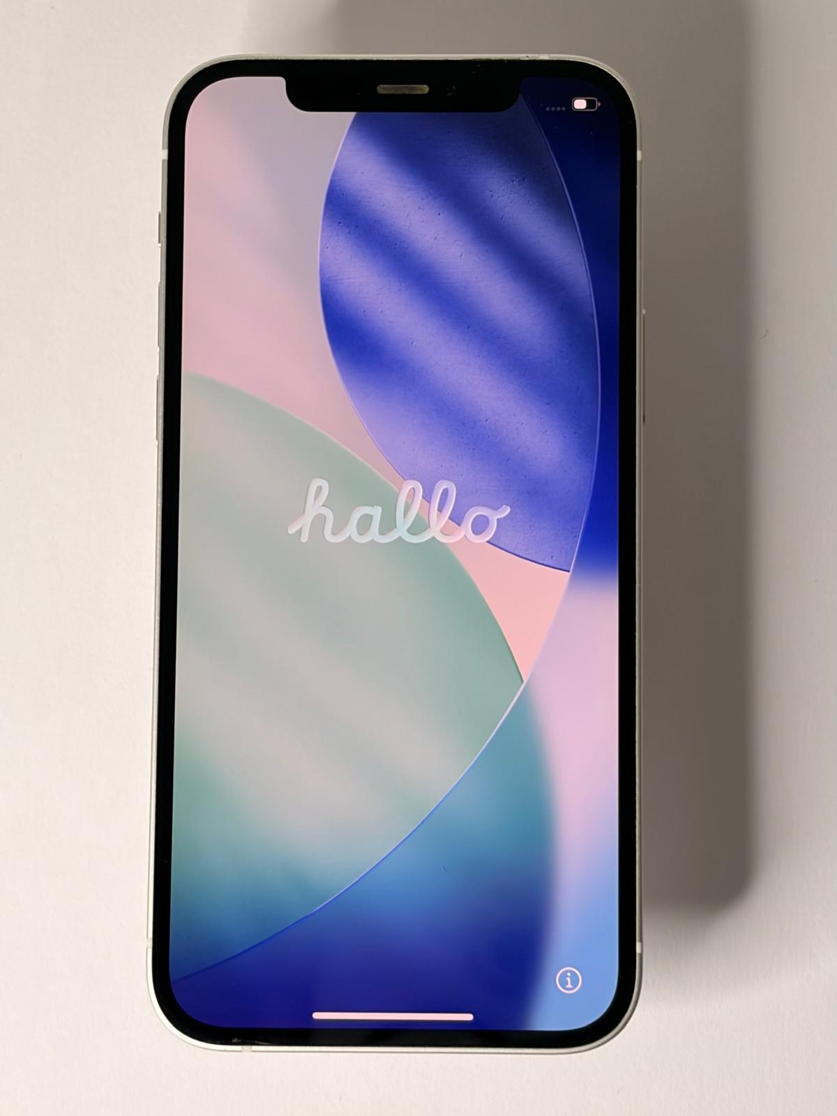 iPhone 12 view 3