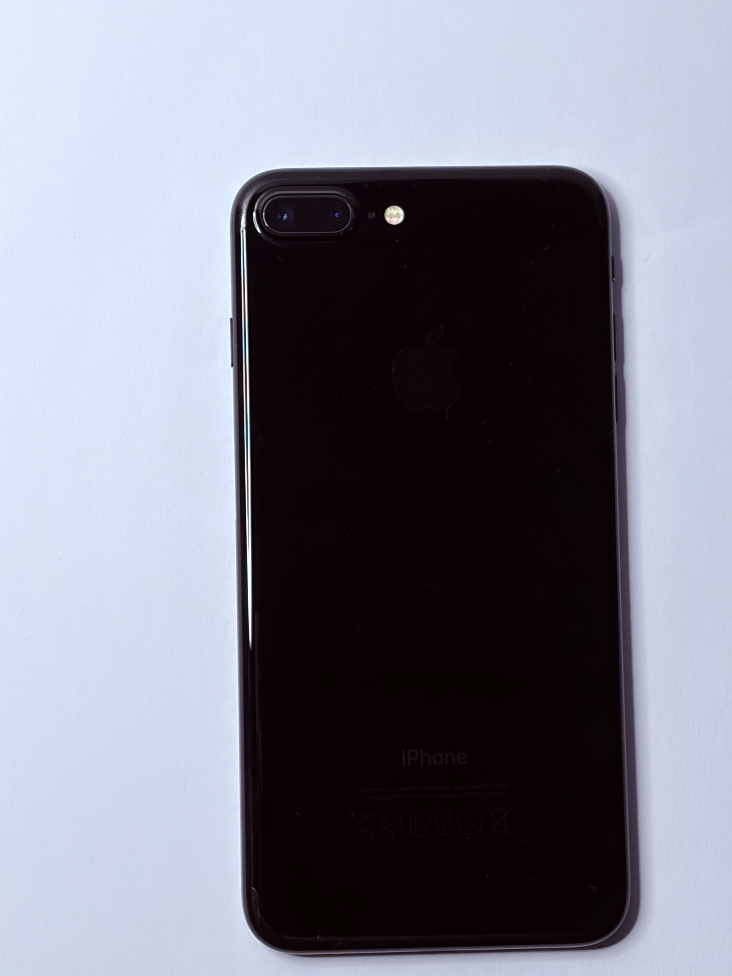 iPhone 7 Plus view 2