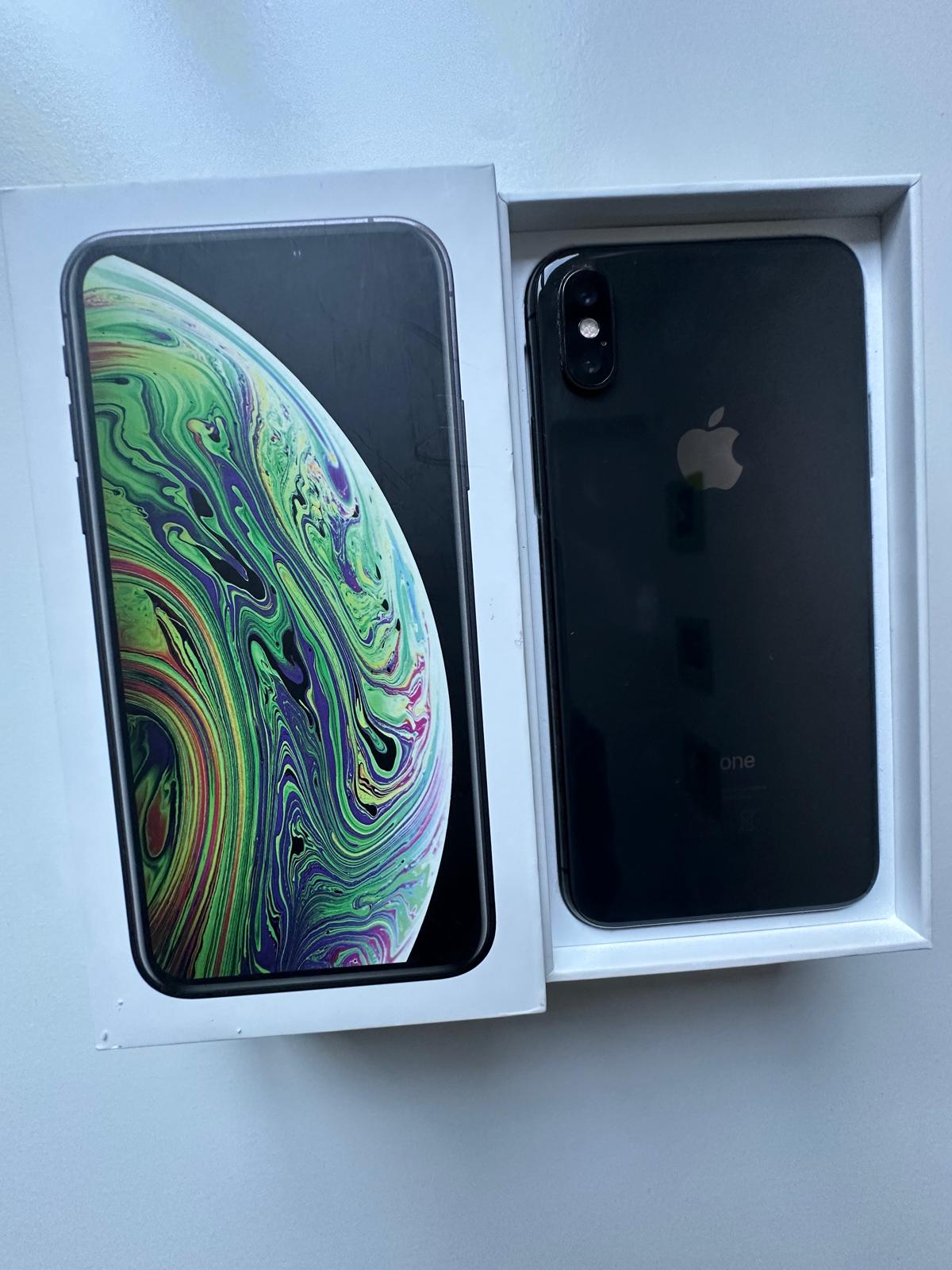 iPhone X (256GB) — Gray — Used (Very clean) — Battery 90% view 3