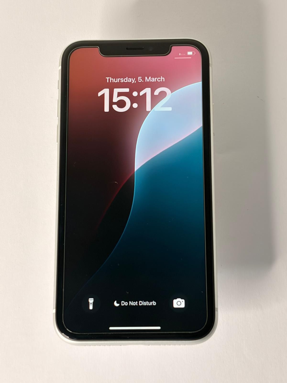 iPhone XR (64GB) — White — Used (Like new) — Battery 89% view 1