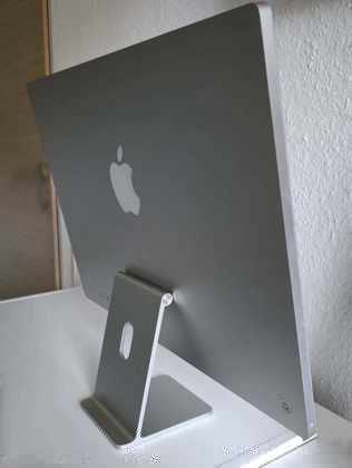 Apple iMac 24-inch (M1) - Silver - 256GB SSD - Complete set with original accessories and box view 2