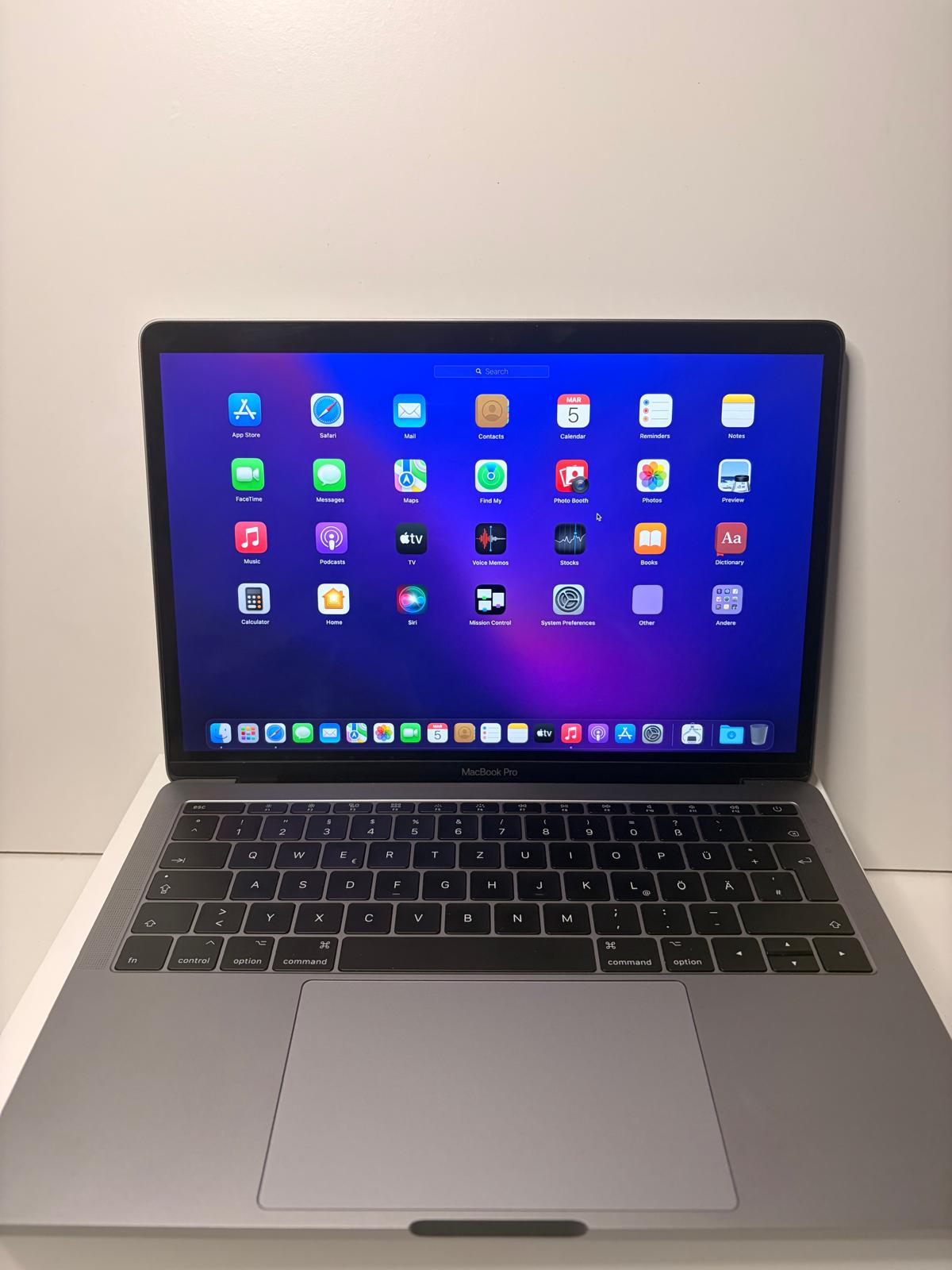 MacBook Pro 13-inch (2017) — i5 • 8GB • 256GB — Like new — Warranty included view 2